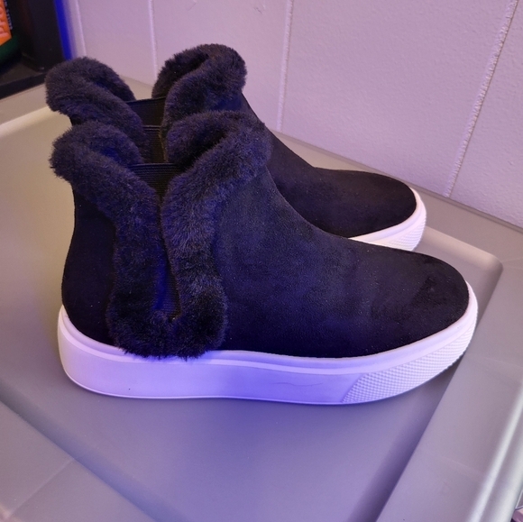 NWT Nine West Chelsea 7 Faux Fur comfortable boots - Picture 12 of 12